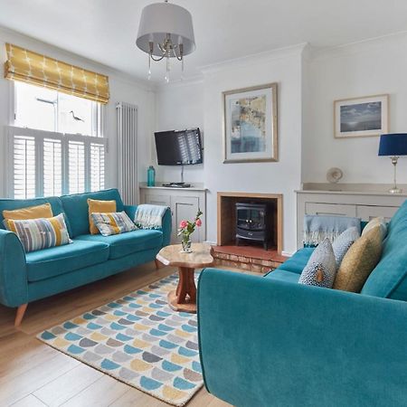 Spacious Coastal Cottage Close To Beach - Bailey Cottage 딜 외부 사진