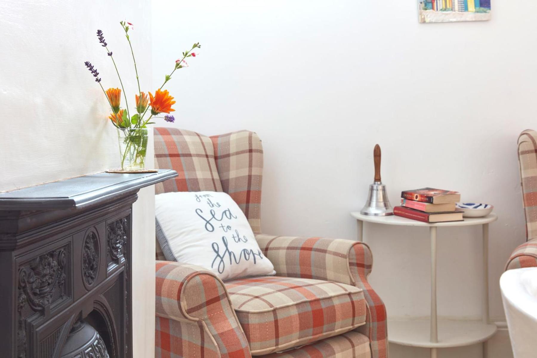Spacious Coastal Cottage Close To Beach - Bailey Cottage 딜 외부 사진