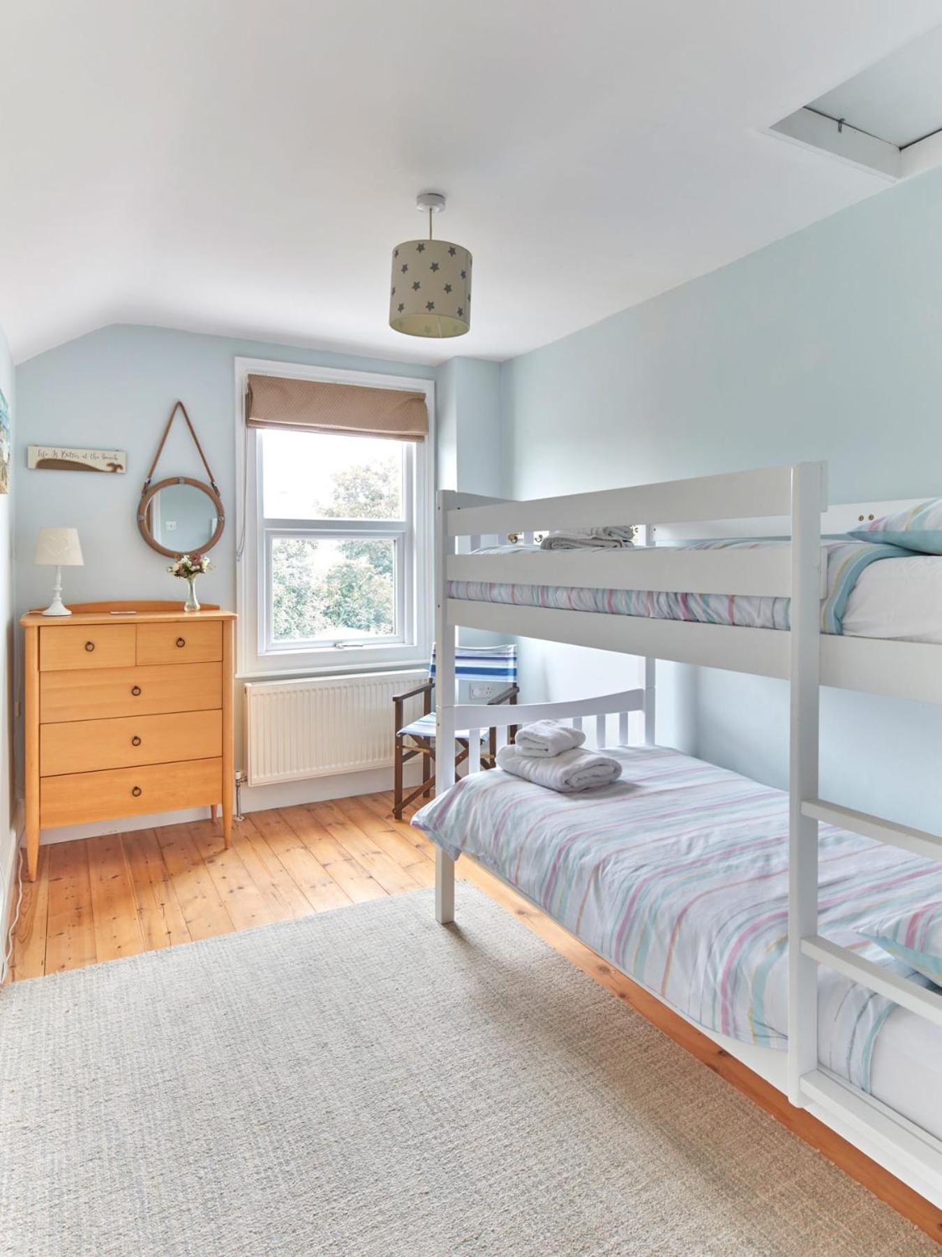 Spacious Coastal Cottage Close To Beach - Bailey Cottage 딜 외부 사진